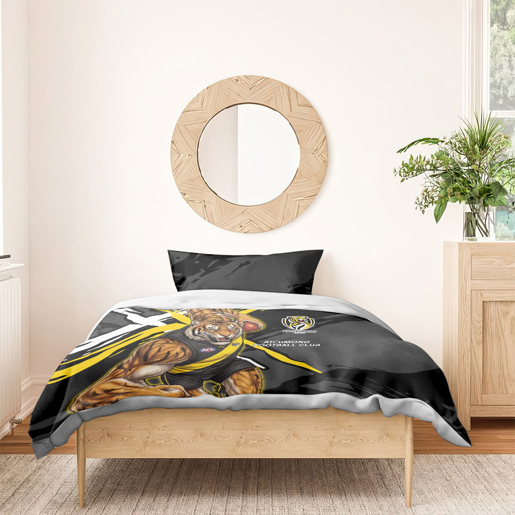Richmond Football Club Bedding Set Tigers Muscular Mascot Graphic - Abstract Paint Splatter Art