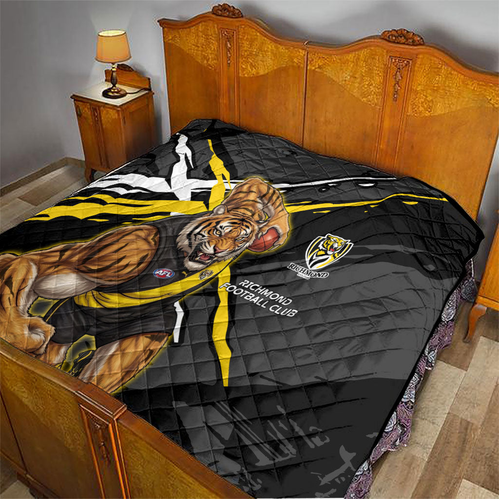 Richmond Football Club Quilt Tigers Muscular Mascot Graphic - Abstract Paint Splatter Art