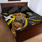 Richmond Football Club Quilt Bed Set Tigers Muscular Mascot Graphic - Abstract Paint Splatter Art