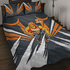 Greater Western Sydney Giants Australian Football Quilt Bed Set Powerful Muscle Mascot With Geometric Sunburst Motion Art