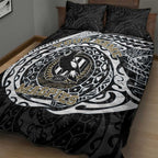 Personalized Collingwood Magpies Polynesian Quilt Bed Set Tribal Chest and Sleeve Tattoo Heritage Warrior
