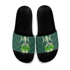 Australian Boomers Basketball Slide Sandals Green Hexagon Camo Style With Dynamic Slam Dunk Graphic
