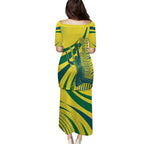 Australian Boomers Basketball Puletasi Abstract Wave Halftone Pattern With Dynamic Athlete Silhouette
