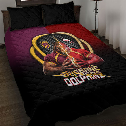 Brisbane Broncos vs Dolphins Fusion Quilt Bed Set Hybrid Mascot Lightning Graphic With Hexagon Honeycomb