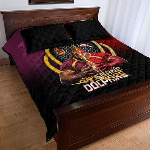 Brisbane Broncos vs Dolphins Fusion Quilt Bed Set Hybrid Mascot Lightning Graphic With Hexagon Honeycomb