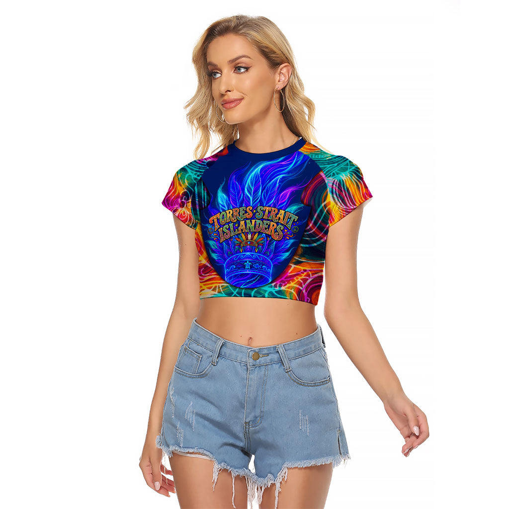 Torres Strait Islanders Sea Turtle Raglan Cropped T Shirt Indigenous Tribal Peace Art Cultural Headdress Motif