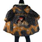 Australia Aboriginal Fathers Day Cloak Indigenous Dot Art - Family Footprint