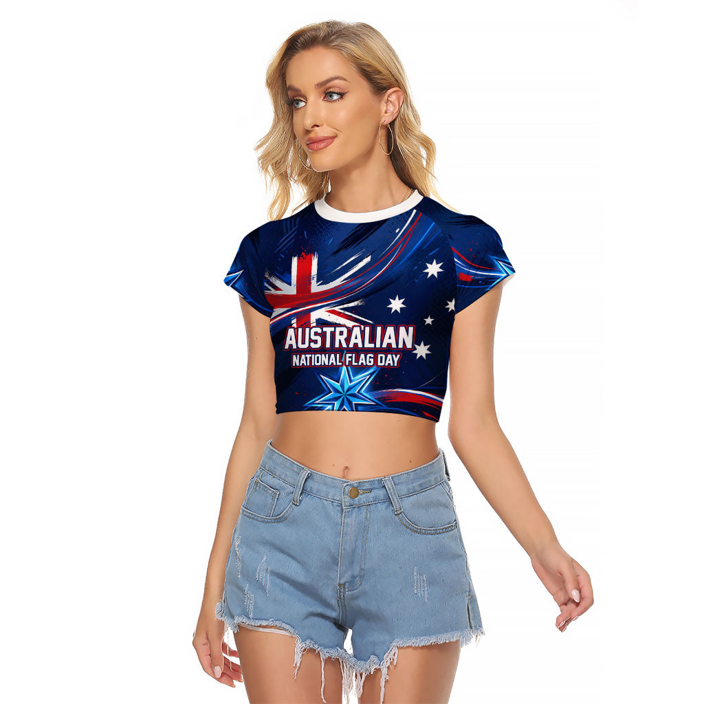 Proud To Be Australian Raglan Cropped T Shirt Australia Flag Day Waving Commonwealth Star