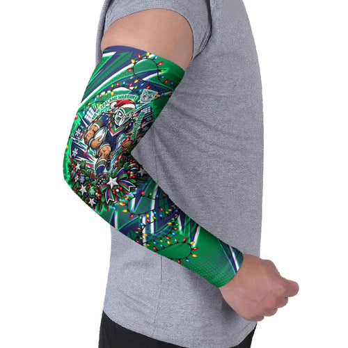 Personalized New Zealand Warriors Rugby Christmas Arm Sleeves Holiday Mascot Graphic Art Festive Lights Bow