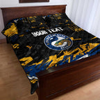 Personalized Parramatta Eels Quilt Bed Set Graffiti Grunge Abstract Urban Street Style Design