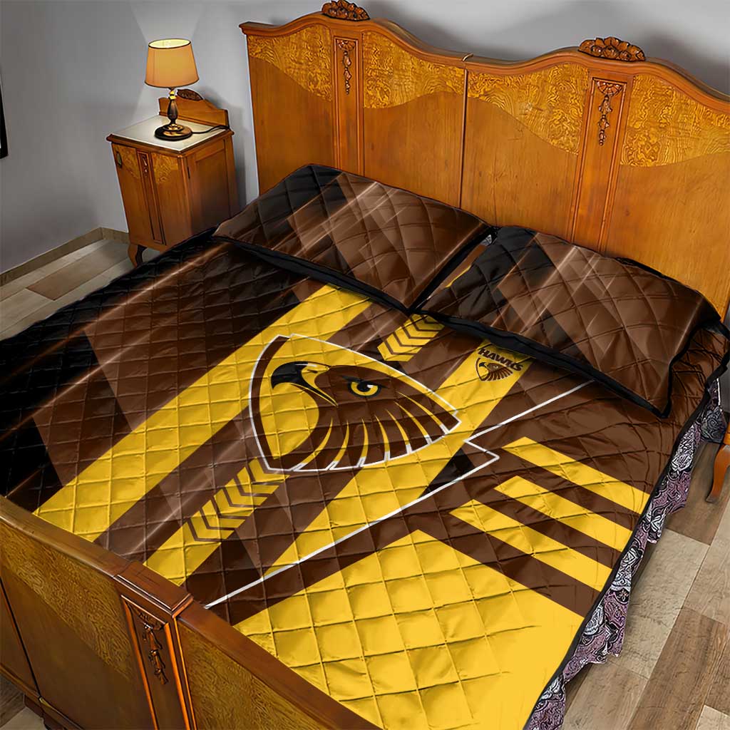 Hawthorn Hawks Quilt Bed Set Modern Geometric Sports Graphic Style