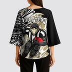 Personalized Collingwood Magpies Kimono Sleeve Blouse Polynesian Tribal Magpie Mascot With Hibiscus Floral Art