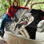 Personalized Collingwood Magpies Quilt Polynesian Tribal Magpie Mascot With Hibiscus Floral Art