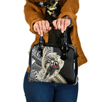 Personalized Collingwood Magpies Shoulder Handbag Polynesian Tribal Magpie Mascot With Hibiscus Floral Art
