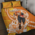 Personalized Greater Western Sydney Giants Quilt Bed Set Polynesian Tribal Giant Mascot With Hibiscus Floral Art