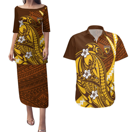 Personalized Hawthorn Hawks Couples Matching Puletasi and Hawaiian Shirt Polynesian Tribal Hawk Mascot With Hibiscus Flower Art