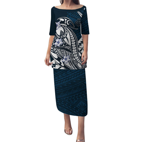 Personalized Carlton Blues Family Matching Puletasi and Hawaiian Shirt Polynesian Tribal Baggers Mascot With Hibiscus Floral Art