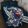 Personalized Carlton Blues Quilt Bed Set Polynesian Tribal Baggers Mascot With Hibiscus Floral Art