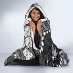 Personalized Collingwood Magpies Hooded Blanket Aboriginal Pattern with Graffiti Style