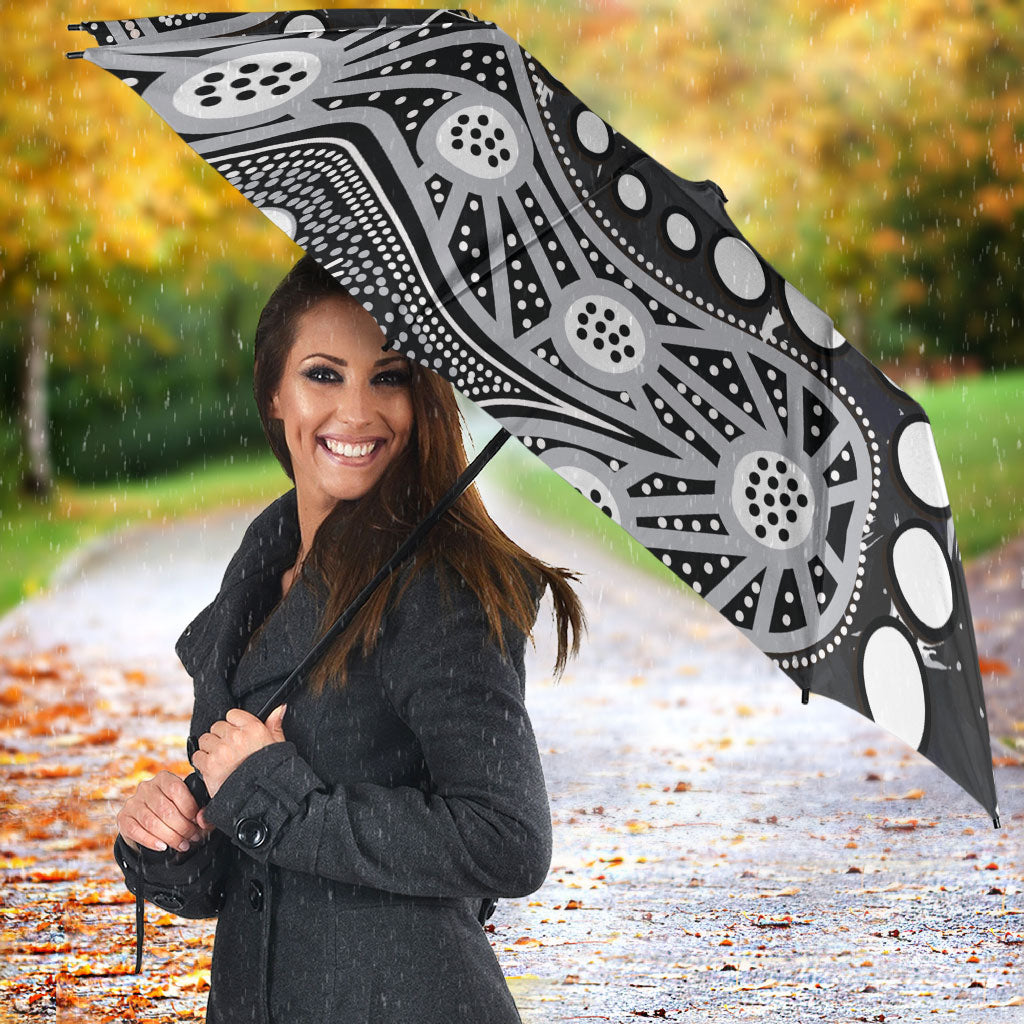 Personalized Collingwood Magpies Umbrella Aboriginal Pattern with Graffiti Style