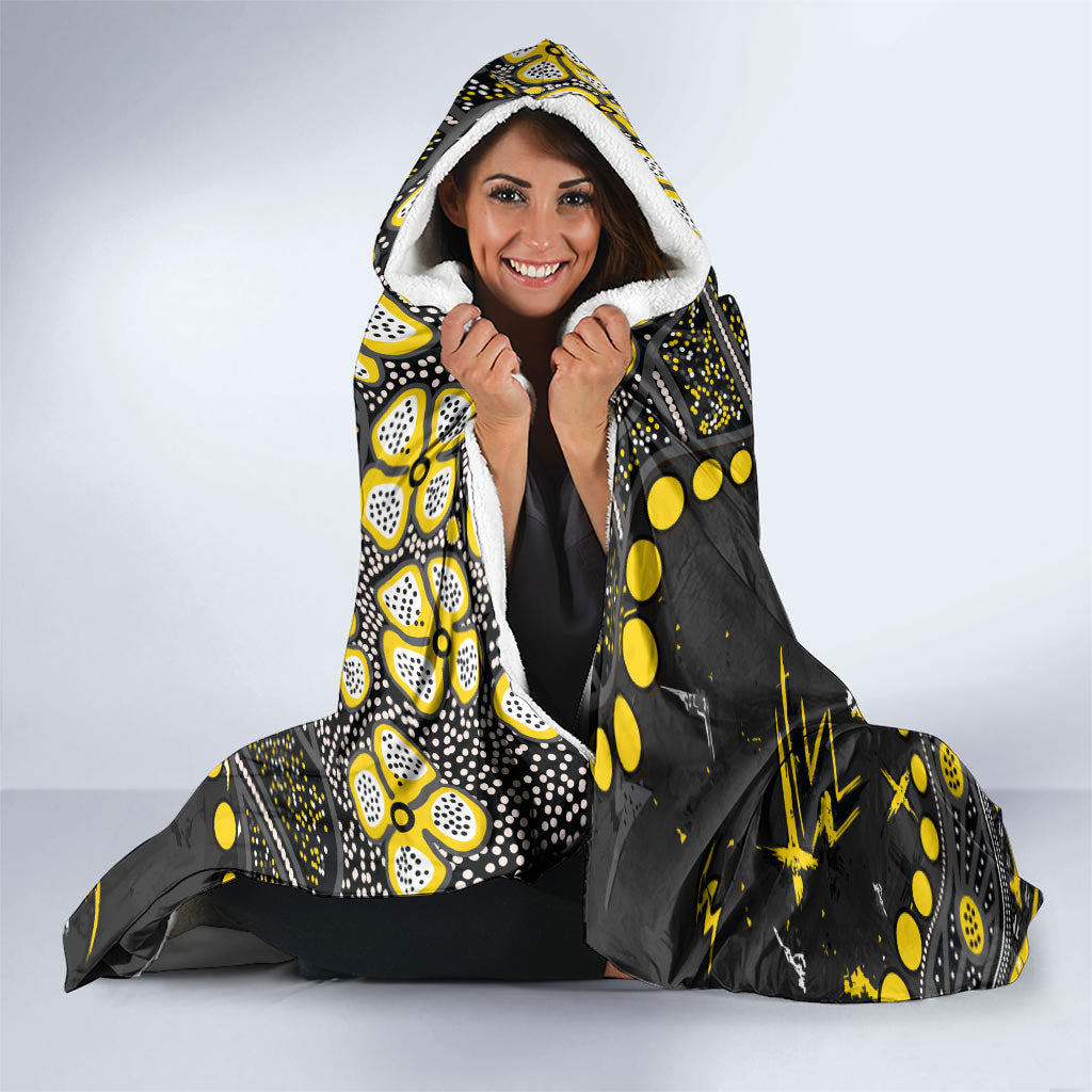 Personalized Richmond Tigers Hooded Blanket Aboriginal Pattern with Graffiti Style