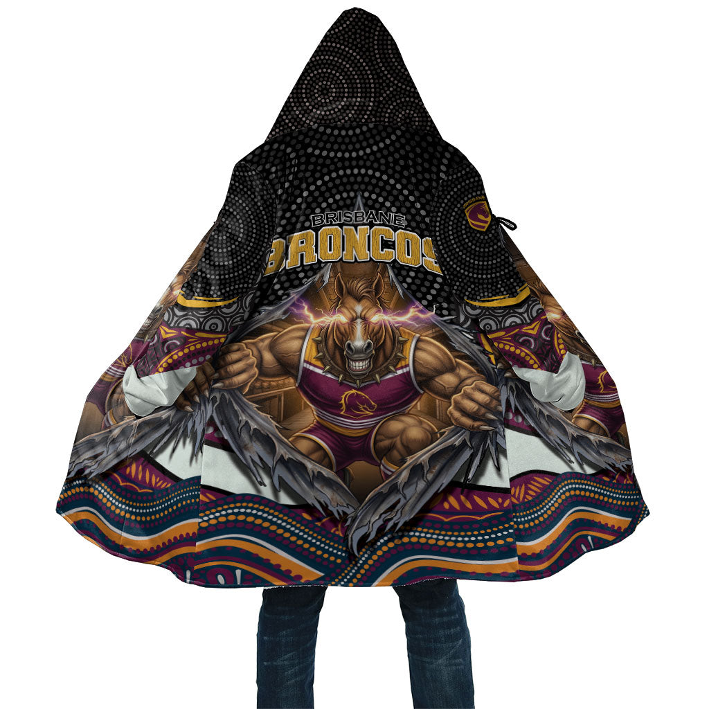 Brisbane Broncos Cloak The Scream of Lightning Eyes - Indigenous Dot Ripping Effect