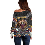 Brisbane Broncos Off Shoulder Sweater The Scream of Lightning Eyes - Indigenous Dot Ripping Effect
