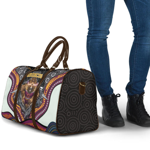 Brisbane Broncos Travel Bag The Scream of Lightning Eyes - Indigenous Dot Ripping Effect