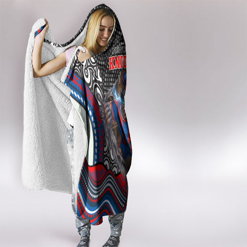 Newcastle Knights Hooded Blanket The Scream of Lightning Eyes - Indigenous Dot Ripping Effect