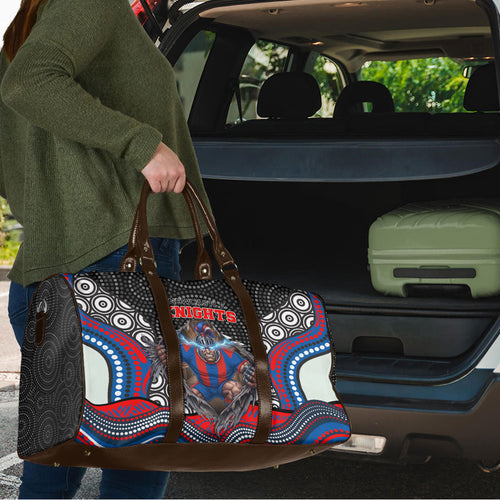 Newcastle Knights Travel Bag The Scream of Lightning Eyes - Indigenous Dot Ripping Effect