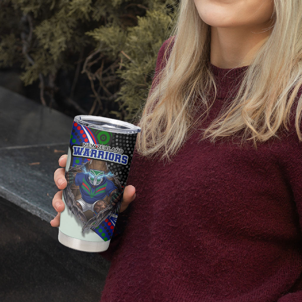 New Zealand Warriors Tumbler Cup The Scream of Lightning Eyes - Indigenous Dot Ripping Effect