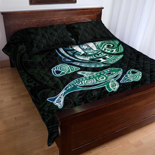 Whale and Dhari Torres Strait Islands Quilt Bed Set Deep Green Oceanic Tribal Pattern Art