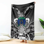 Torres Strait Islander Flag Blanket Dhari Indigenous Dotwork Pattern Art