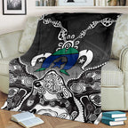 Torres Strait Islander Flag Blanket Dhari Indigenous Dotwork Pattern Art