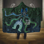 Torres Strait Islands Hooded Blanket Indigenous Australian Marine Tribal Dot Art