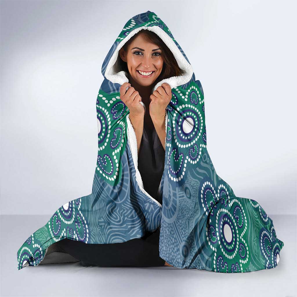Sea Turtle Torres Strait Islands Hooded Blanket Pacific Indigenous Australian Oceanic Dot Art