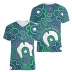 Sea Turtle Torres Strait Islands Women V-Neck T-Shirt Pacific Indigenous Australian Oceanic Dot Art