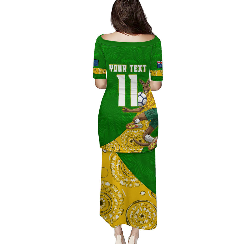 Personalized Australia Soccer Kangaroo Family Matching Puletasi and Hawaiian Shirt Aussie Football Mascot Dynamic Sports Graphic