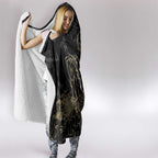 Collingwood Magpies Hooded Blanket Urban Graffiti Street Art - Bold Abstract Spray Paint
