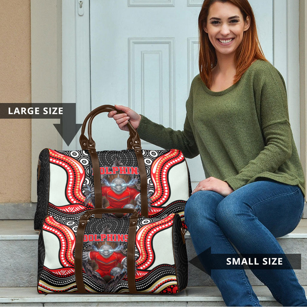Dolphins Travel Bag The Scream of Lightning Eyes - Indigenous Dot Ripping Effect