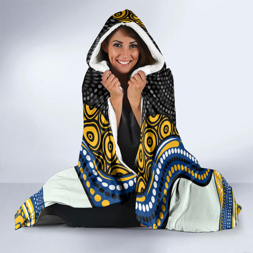 Parramatta Eels Hooded Blanket The Scream of Lightning Eyes - Indigenous Dot Ripping Effect