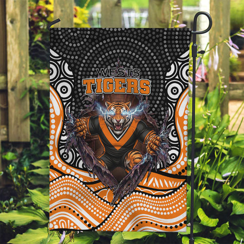 Wests Tigers Garden Flag The Scream of Lightning Eyes - Indigenous Dot Ripping Effect