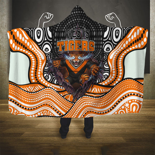 Wests Tigers Hooded Blanket The Scream of Lightning Eyes - Indigenous Dot Ripping Effect