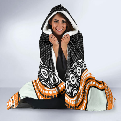 Wests Tigers Hooded Blanket The Scream of Lightning Eyes - Indigenous Dot Ripping Effect