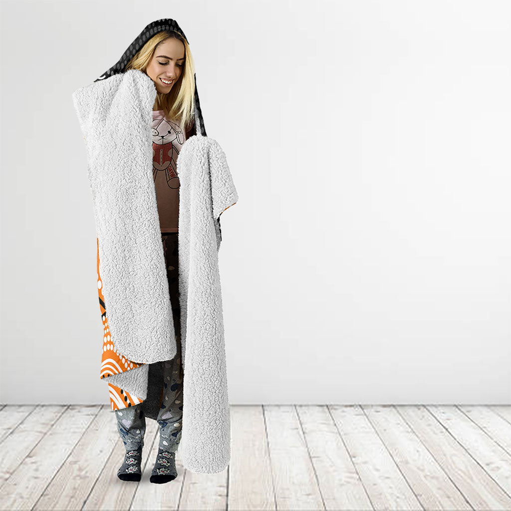 Wests Tigers Hooded Blanket The Scream of Lightning Eyes - Indigenous Dot Ripping Effect
