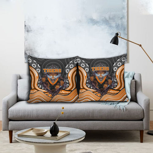 Wests Tigers Pillow Cover The Scream of Lightning Eyes - Indigenous Dot Ripping Effect
