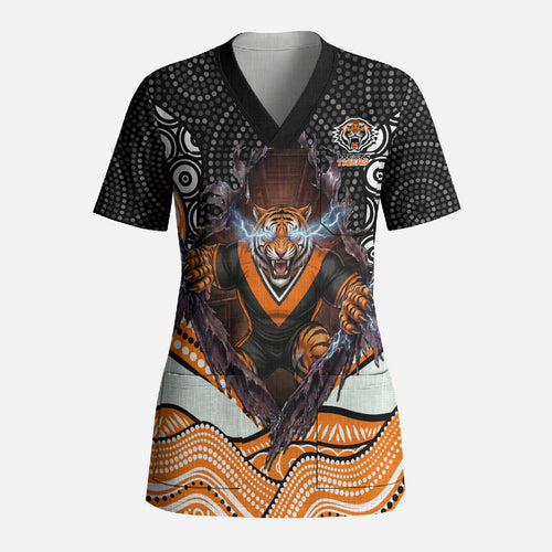 Wests Tigers Scrub Top The Scream of Lightning Eyes - Indigenous Dot Ripping Effect