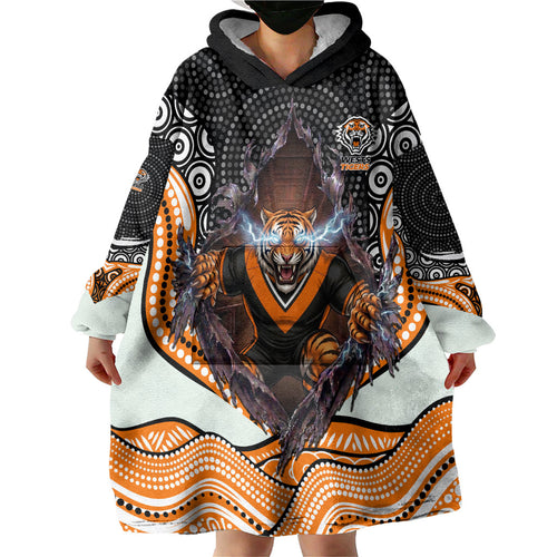 Wests Tigers Wearable Blanket Hoodie The Scream of Lightning Eyes - Indigenous Dot Ripping Effect