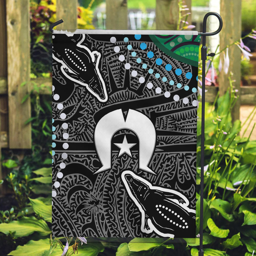 Torest Trait Islands Mix Crocodine Aboriginal Pattern Garden Flag