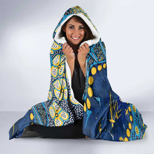 Personalized Gold Coast Titans Hooded Blanket Aboriginal Pattern with Graffiti Style Design